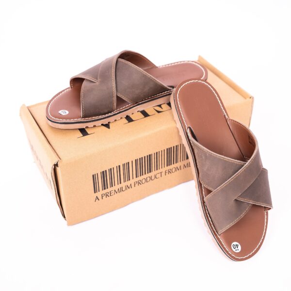 Sandals Leather MH04 Dark Brown